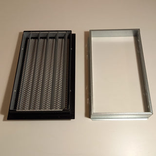 Juodos (smėlis) grotelės su žaliuzėmis židiniams 250 x 120 mm. Tiesios židinio grotelės su žaliuzėmis ir montavimo lizdu