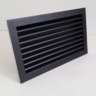 Juodos (smėlis) grotelės židiniams 400 x 180 mm, nukreipančios. Tiesios židinio grotelės su montavimo lizdu