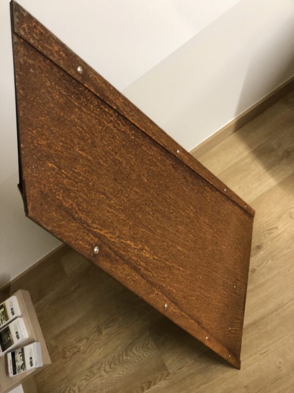 lauko židinys iš corten metalo